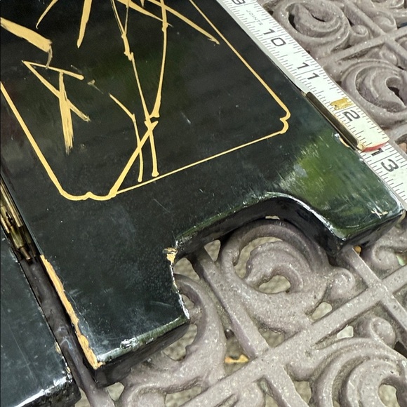 Vintage Japanese Black lacquer w mother of pearl Folding Screen Geishas 18”x14” - Picture 7 of 11